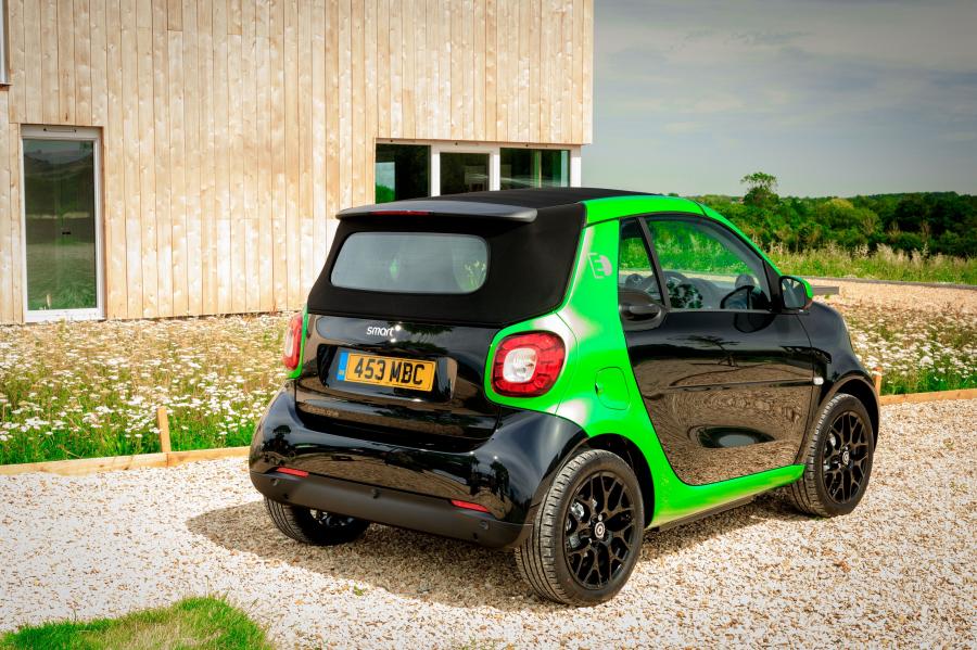  Smart ForTwo Prime Electric Drive Cabrio (A453) 2017 года  (UK) (фото 20 из 35)
